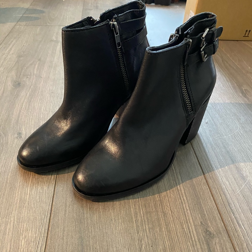 Melrose and market New never worn boots